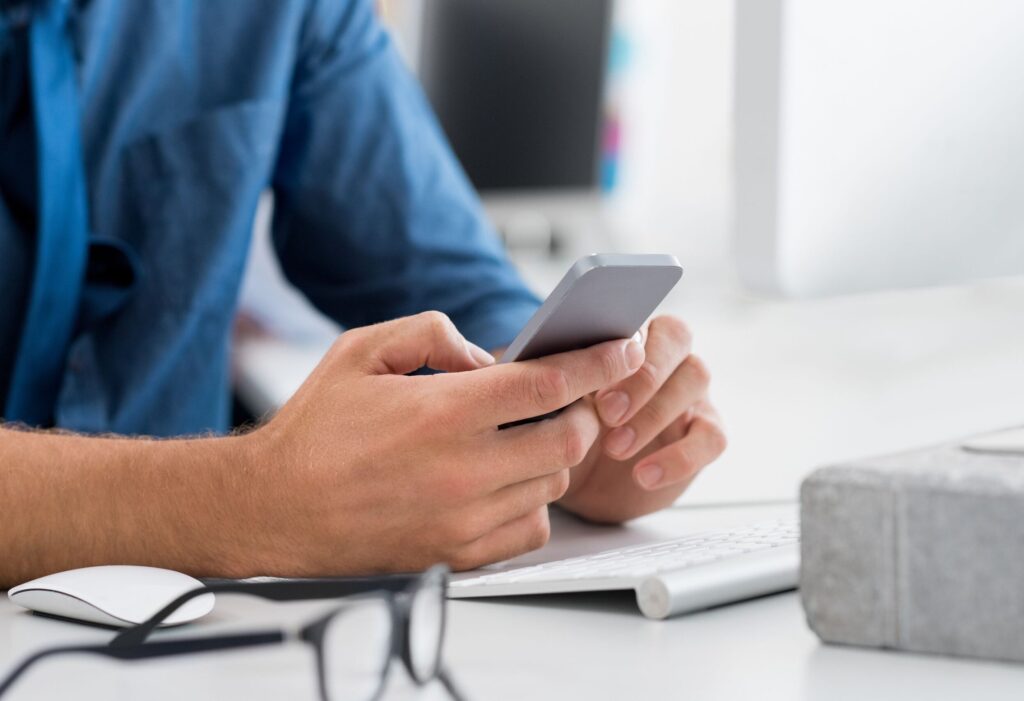 Texting scaled e1740757939396.jpg